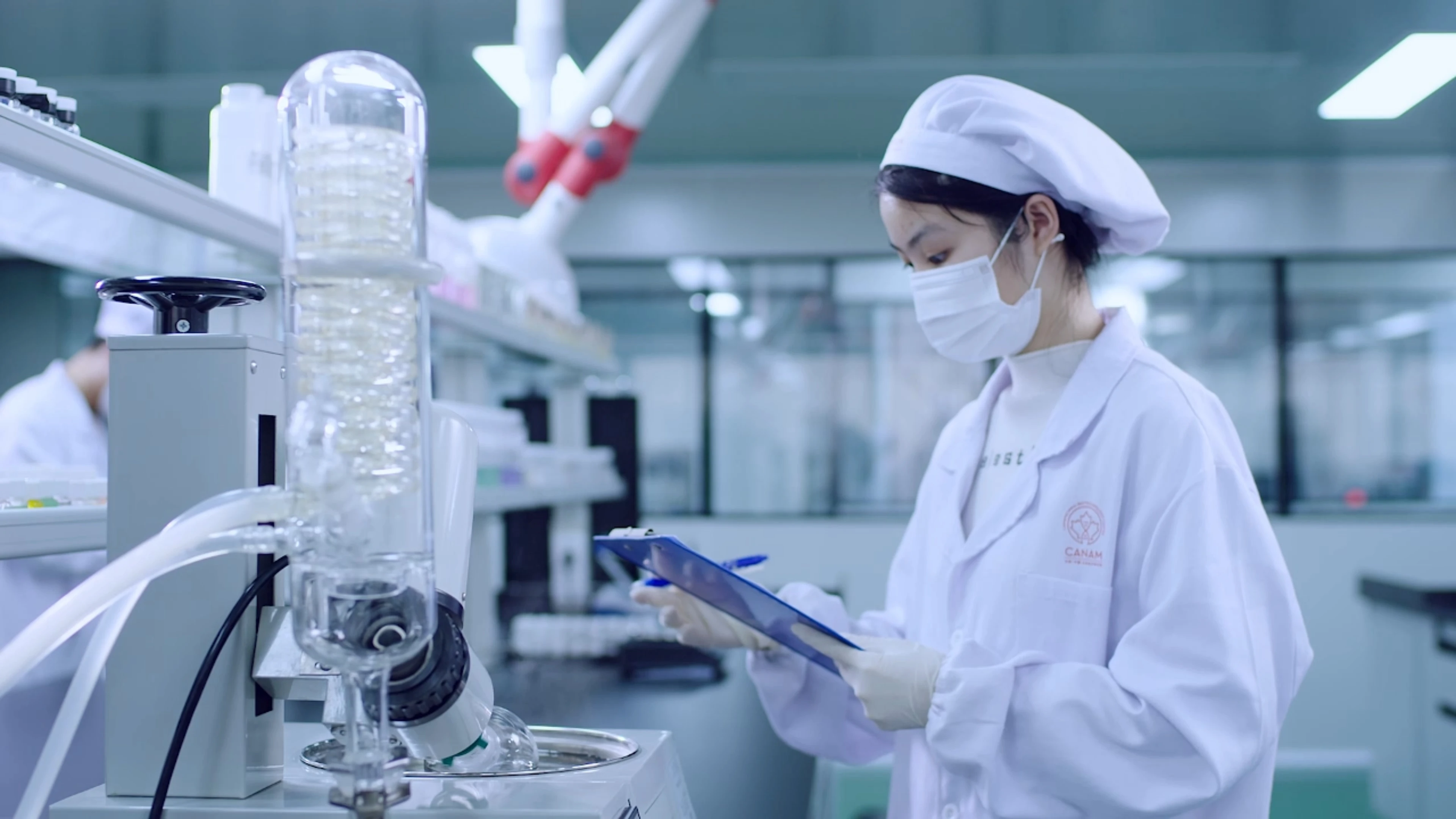 Low MOQ Skincare Manufacturer: How to Avoid Hidden Costs